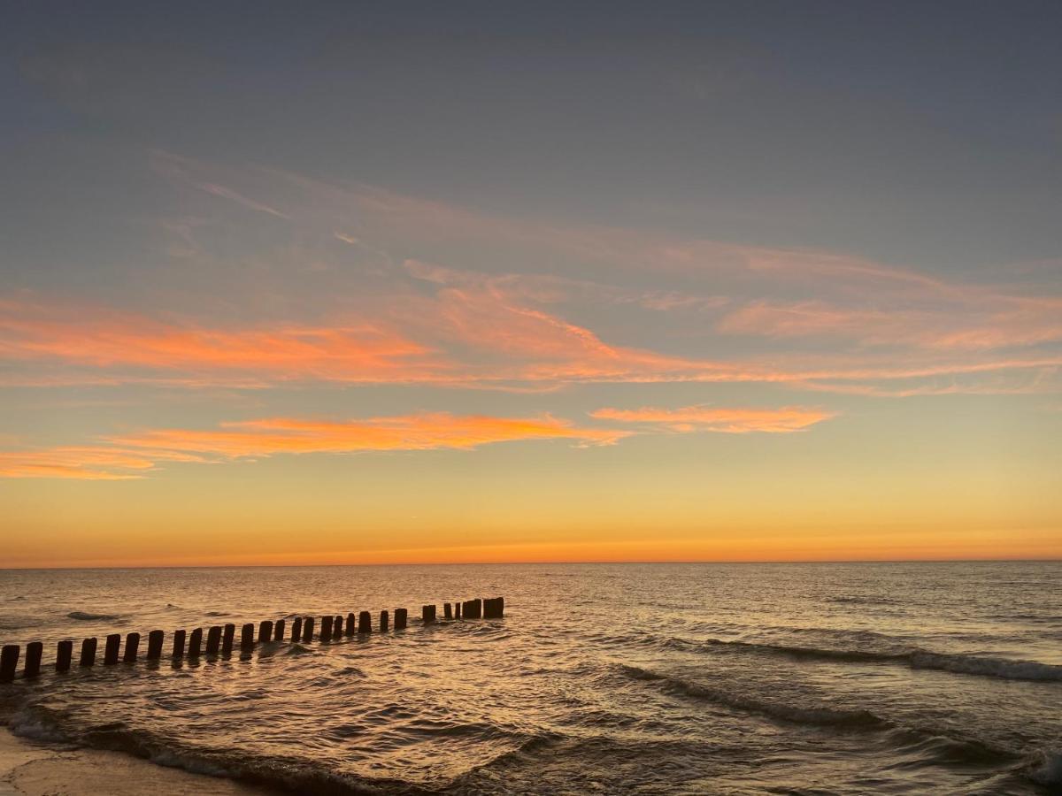 Alda-Pokoje Goscinne Nad Morzem Dziwnów Buitenkant foto
