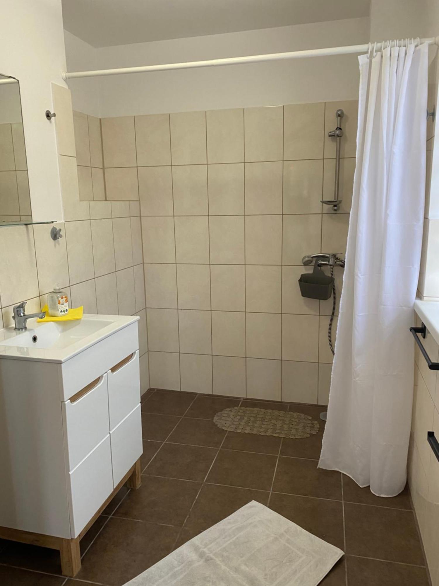 Alda-Pokoje Goscinne Nad Morzem Dziwnów Buitenkant foto